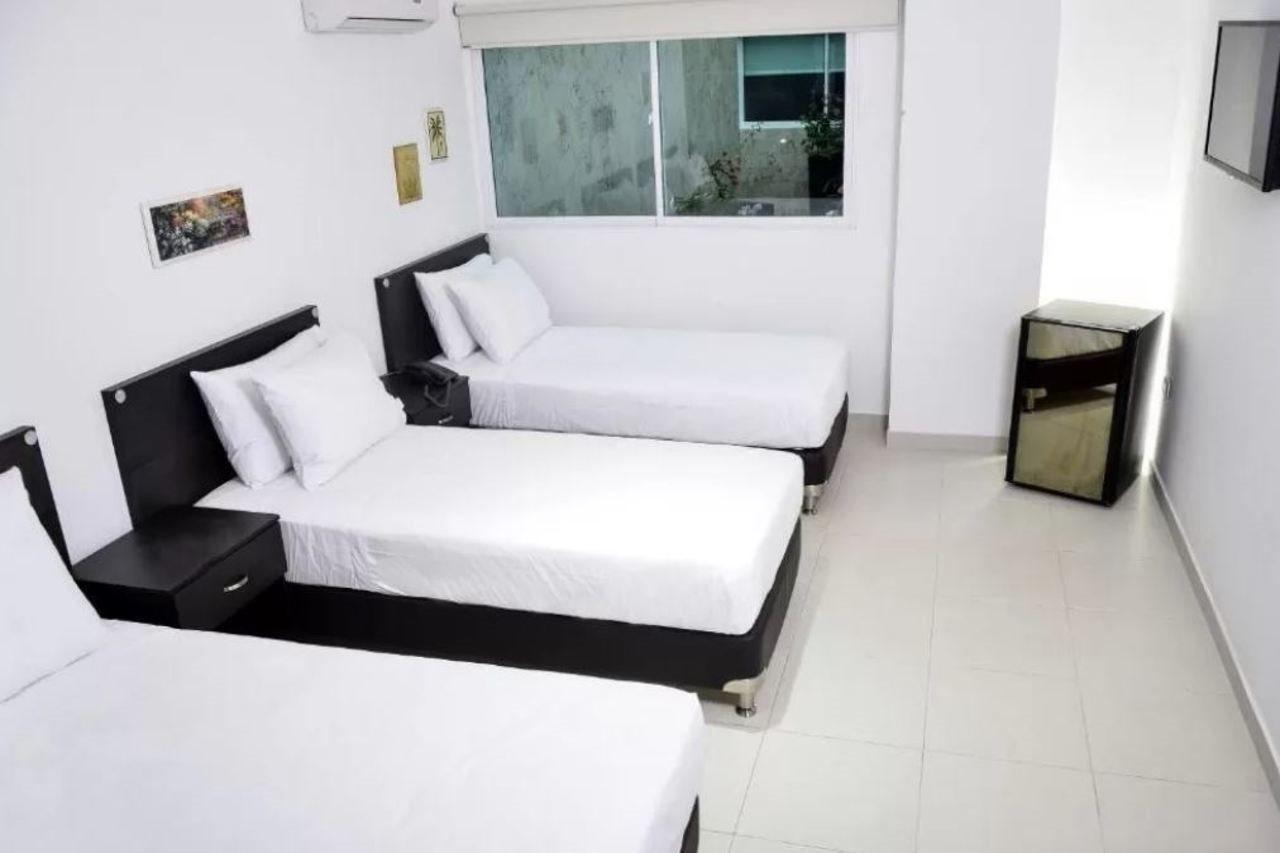 Hotel Aquarella Del Mar ซันตามาร์ตา ภายนอก รูปภาพ